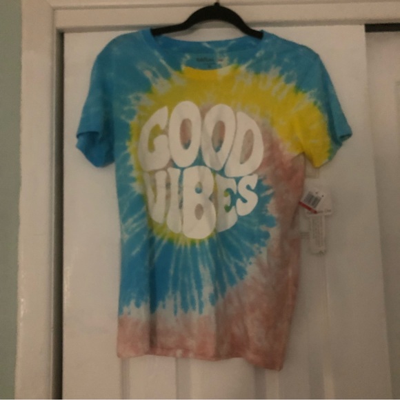 Tie-Dyed Good Vibes Graphic-Print Tee Size XS - Picture 3 of 3